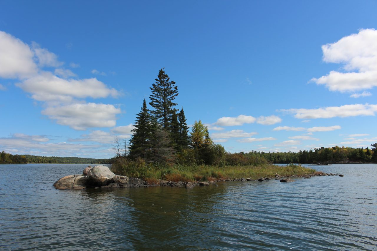 Why a Houseboat trip on Lake of the Woods, Morson? Wilderness Houseboats